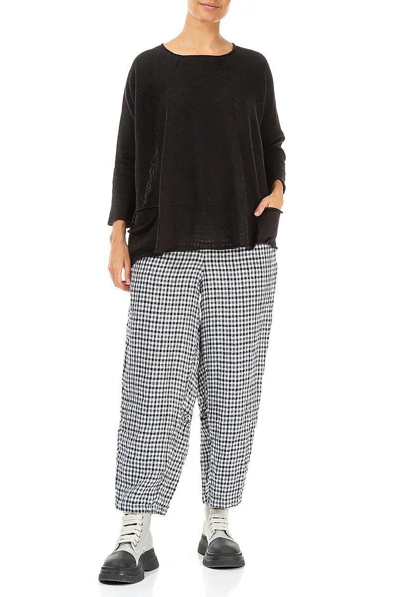 Schwarzer Leinenpullover in A-Linie mit zwei Taschen