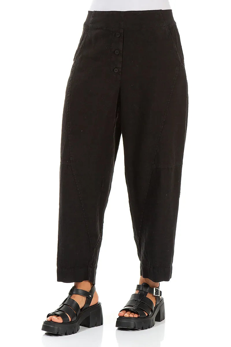 Pantalon en lin noir boutonné