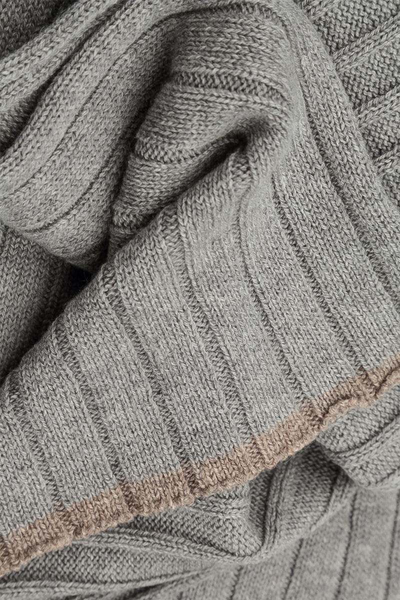 Contrast Edge Light Grey Cashmere Scarf 4
