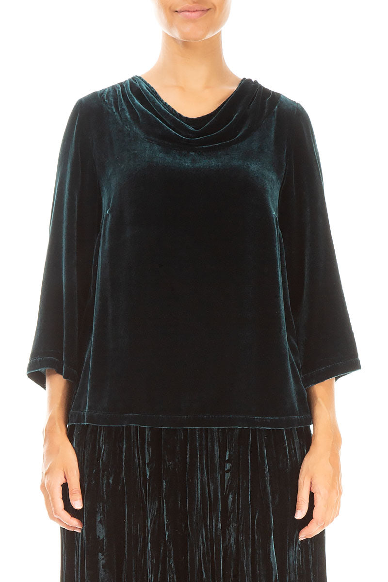 Chemisier en velours de soie à col bénitier et motif paon