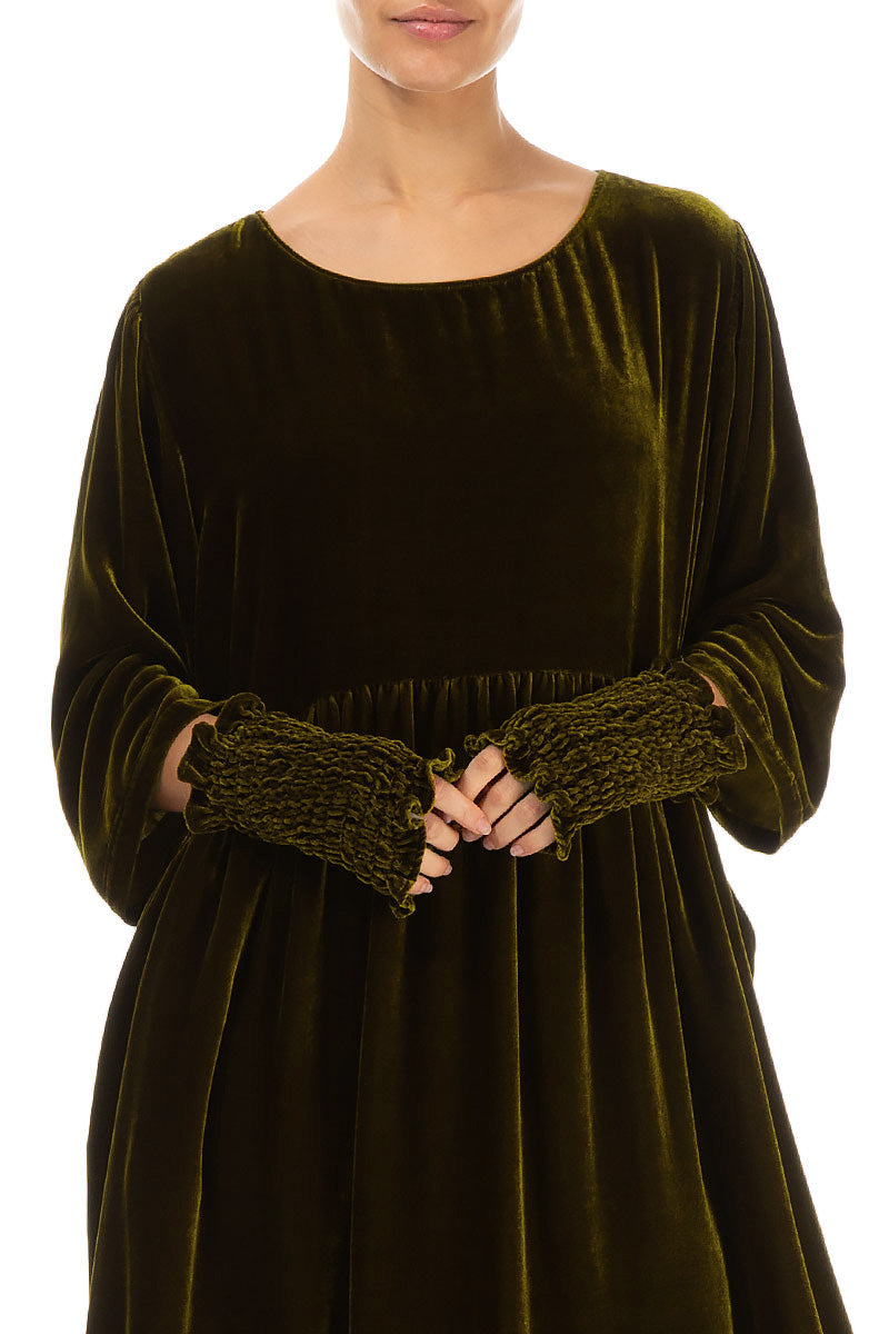 Forest Mist Silk Velvet Wristlets 3