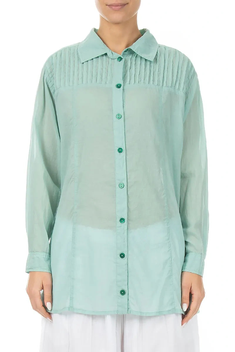 Längeres, mintfarbenes Baumwollhemd