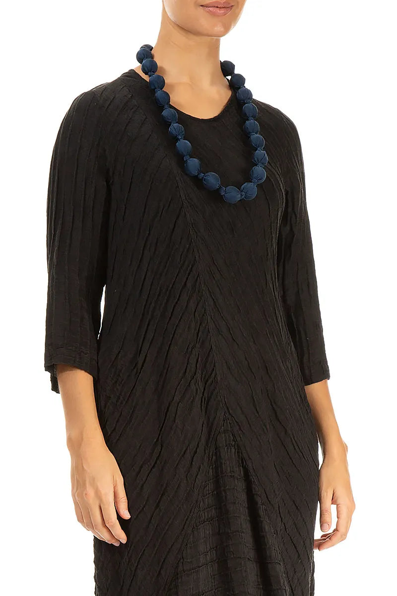 Mitternachtsblaue Halskette aus Bambusperlen aus Seide