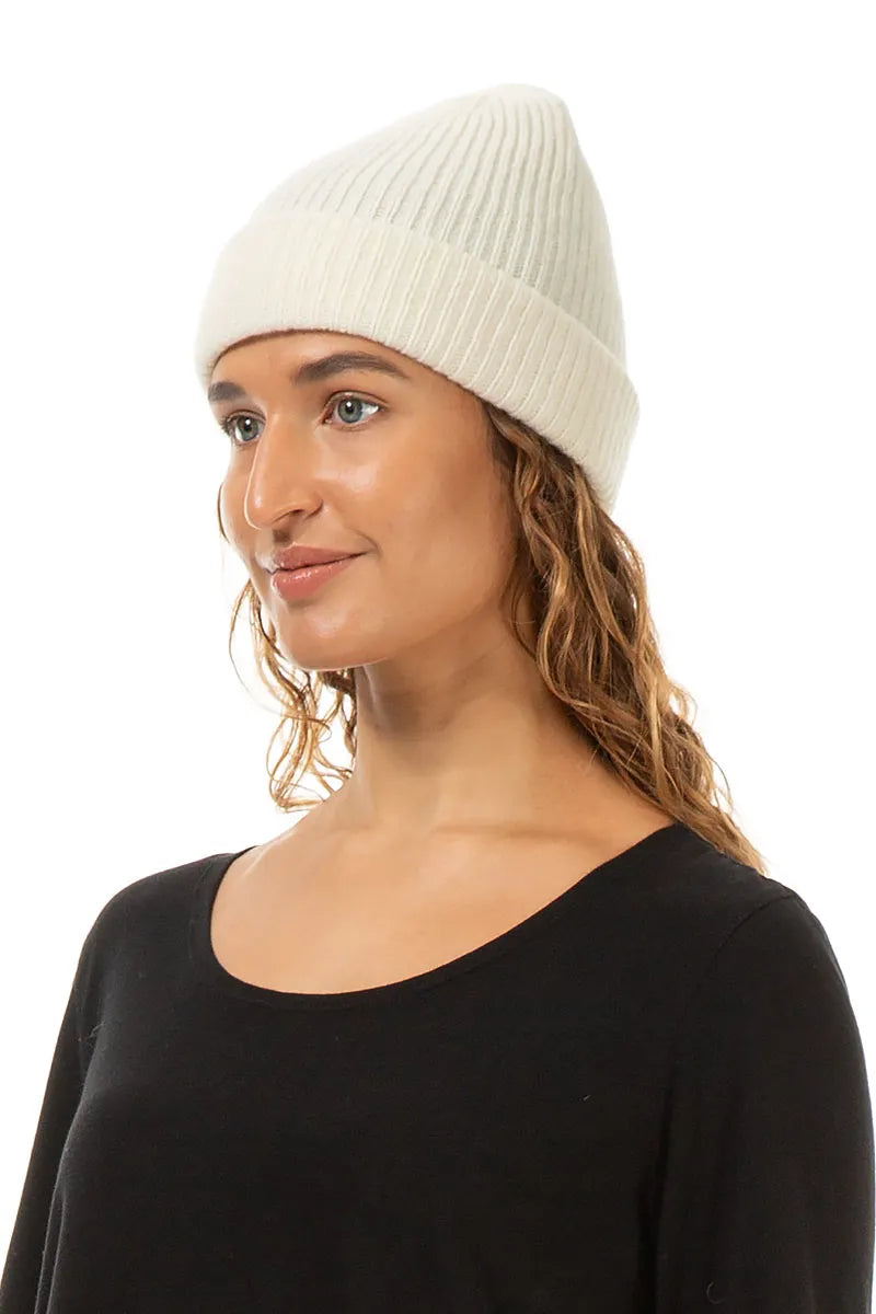 Bonnet en laine douce blanc cassé