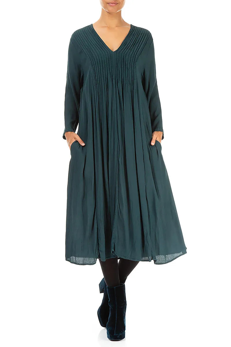 Romantisches smaragdgrünes, geknittertes Viskosekleid