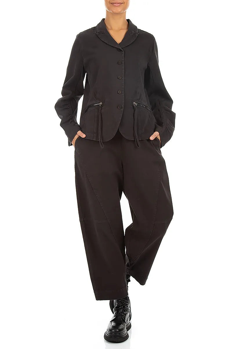 Taillierte schwarze Denimjacke aus Baumwolle
