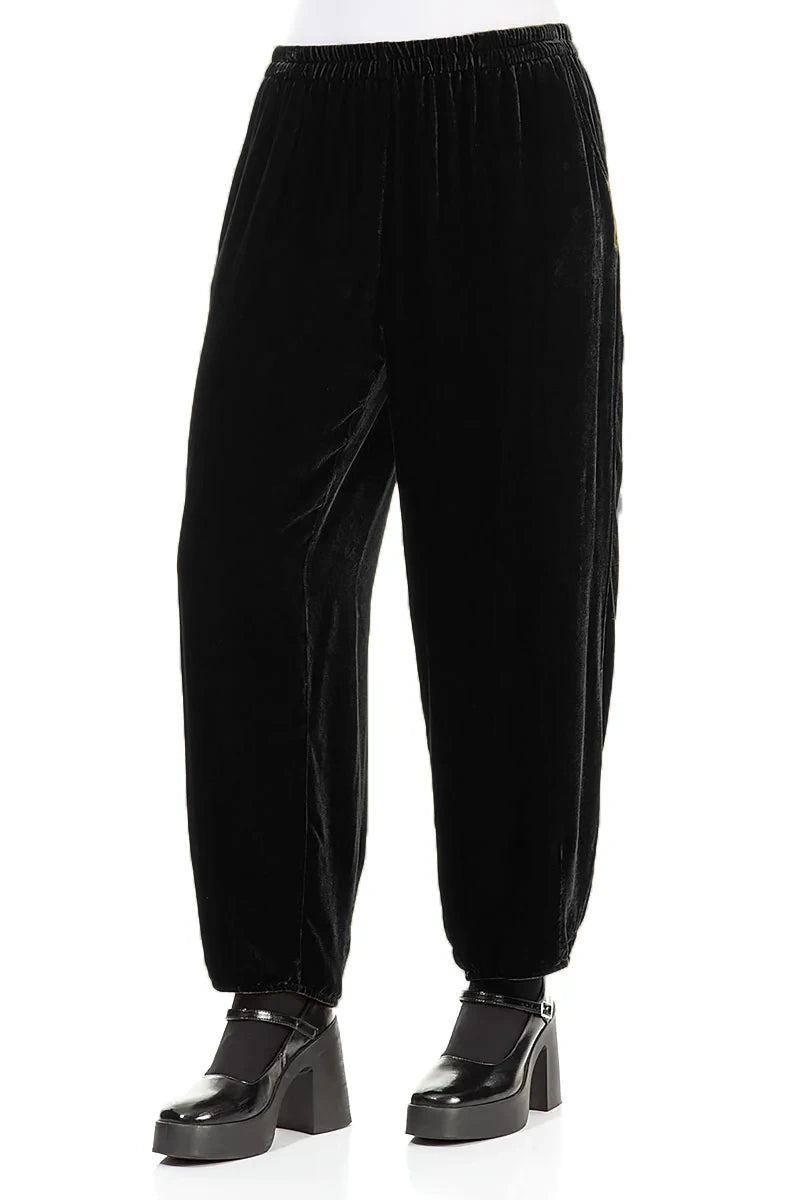 Pantalon fuselé en velours de soie noir