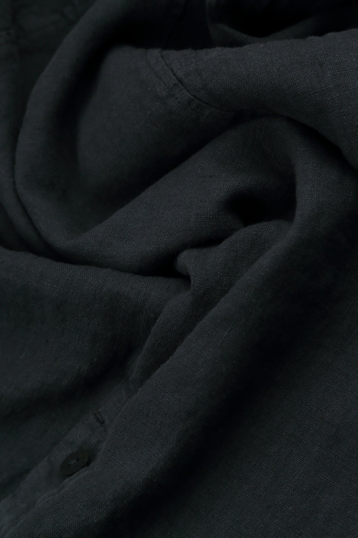 Tapered Pockets Black Linen Trousers 4
