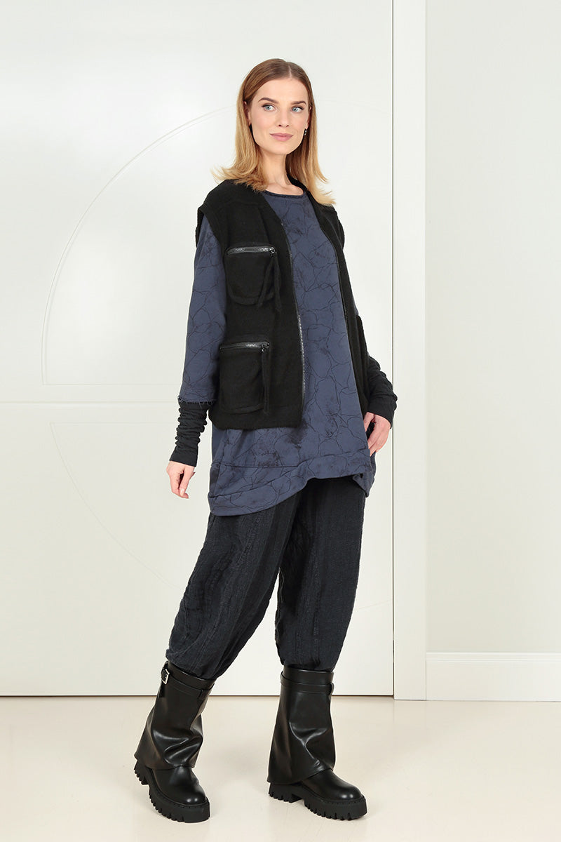 Three Pockets Black Wool Gilet 7