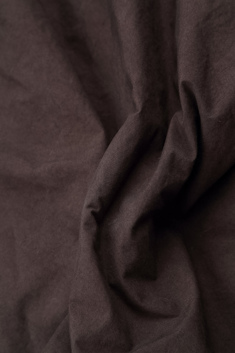 Drei-Taschen-Weste aus waldbraunem Baumwollstoff