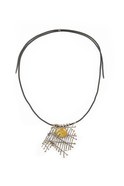 Amber Horizon Mesh Pendant Necklace 4