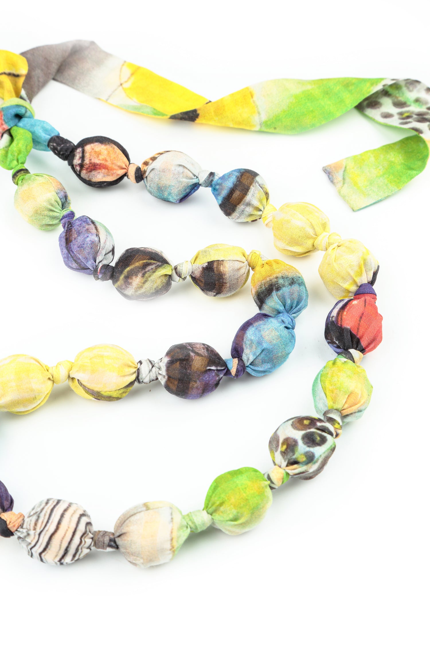 Artmaze Silk Cotton Bead Necklace 5