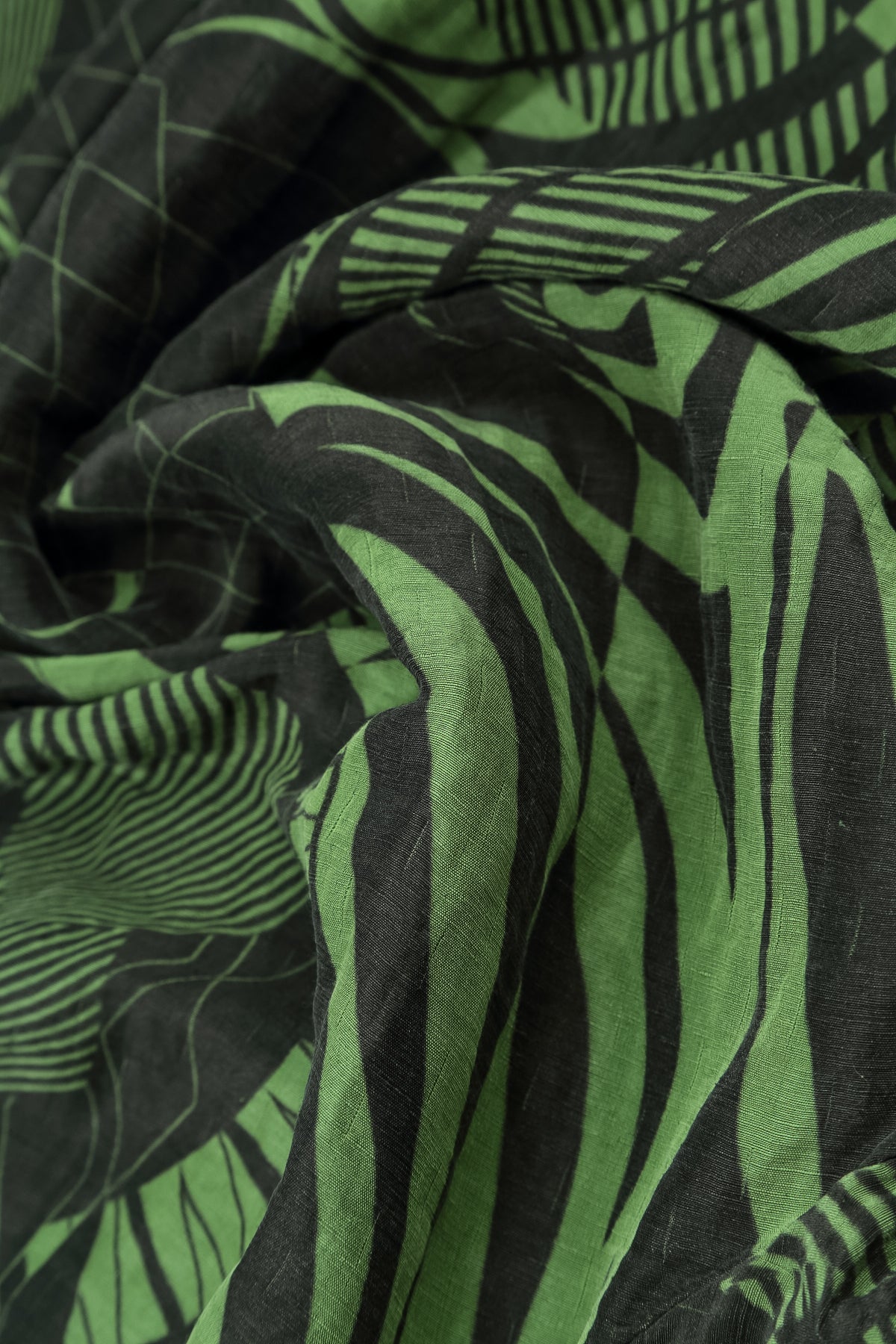 Tunique asymétrique texturée vert trèfle Orbit en soie
