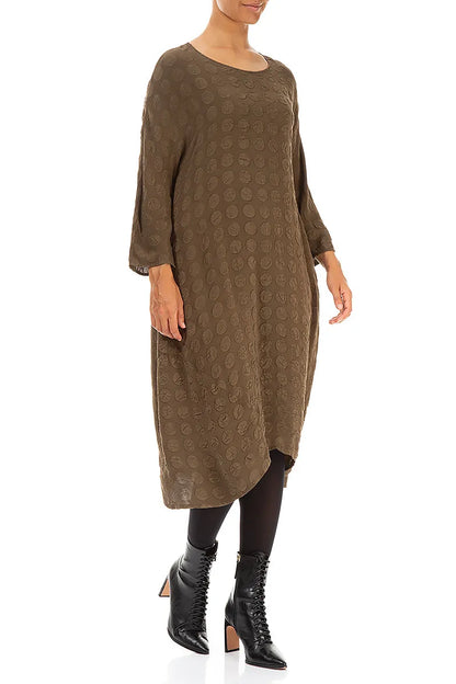 Asymmetrisches, blasenartiges braunes Seidenkleid