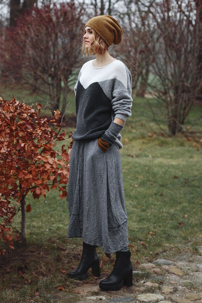 Balloon Grey Wool Skirt 5
