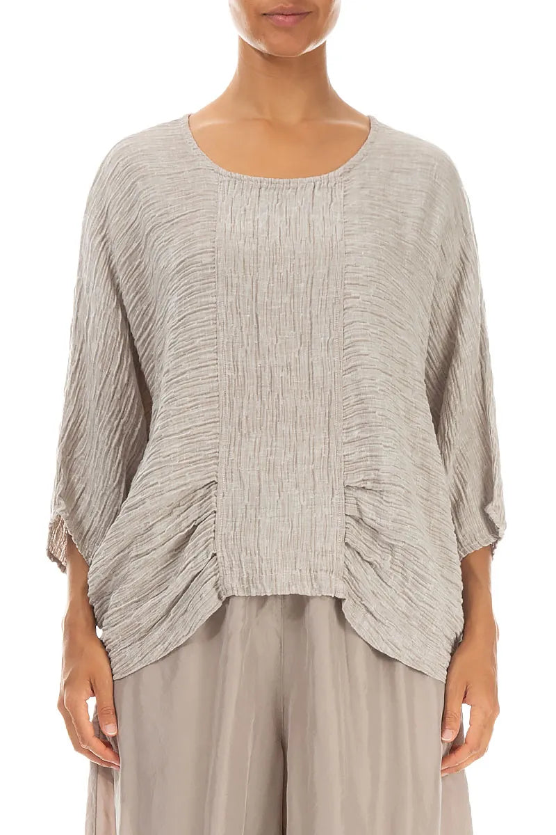 Chemisier en soie beige froissée à col bénitier