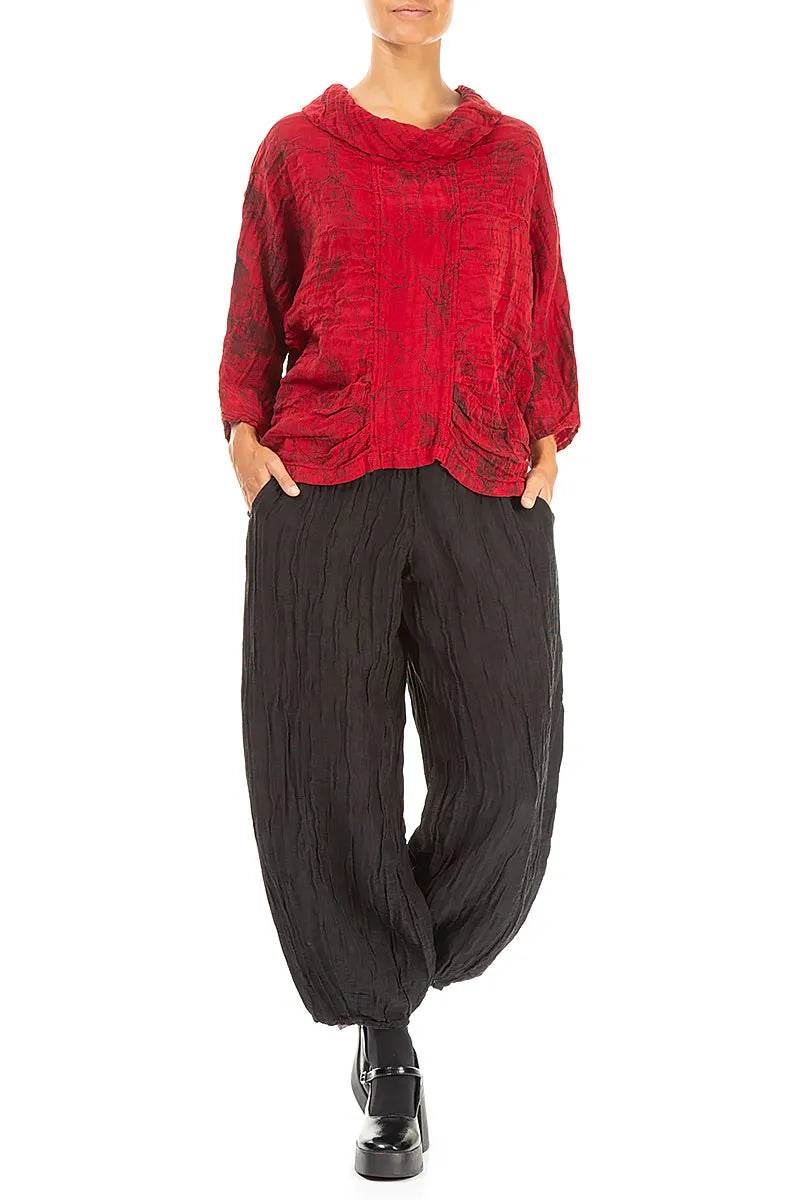 Chemisier en soie marbrée rouge cerise froissée à col bénitier