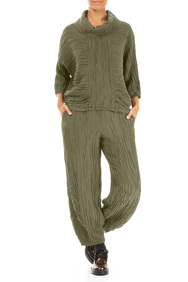 Chemisier en soie froissée couleur brume forestière à col bénitier