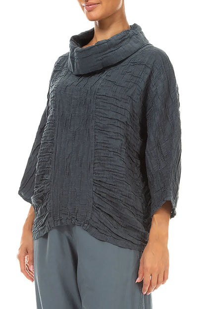 Bluse aus Crinkle-Seide und Leinen in Schiefergrau mit Wasserfallausschnitt