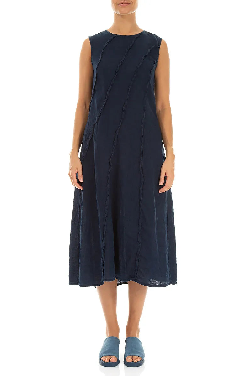 Robe en lin bleu marine à coutures incurvées