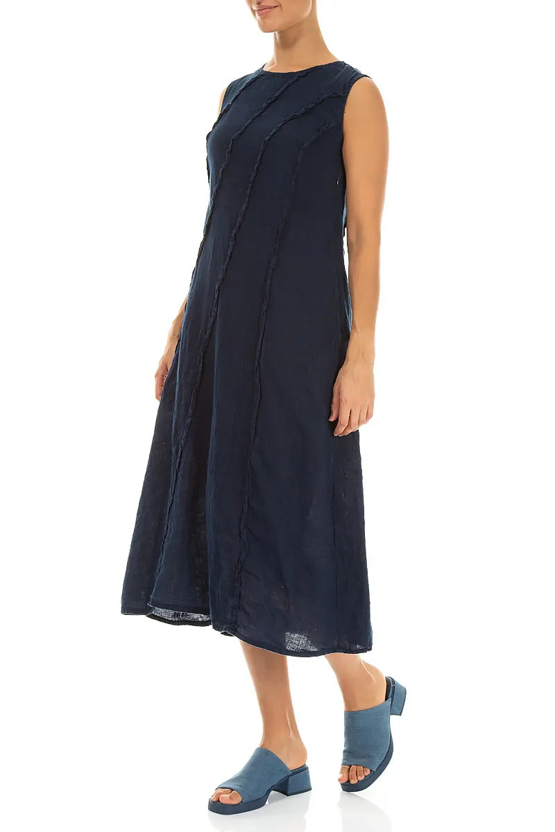 Robe en lin bleu marine à coutures incurvées