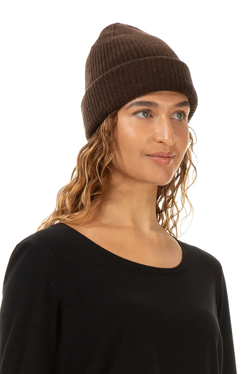 Bonnet en laine douce marron foncé