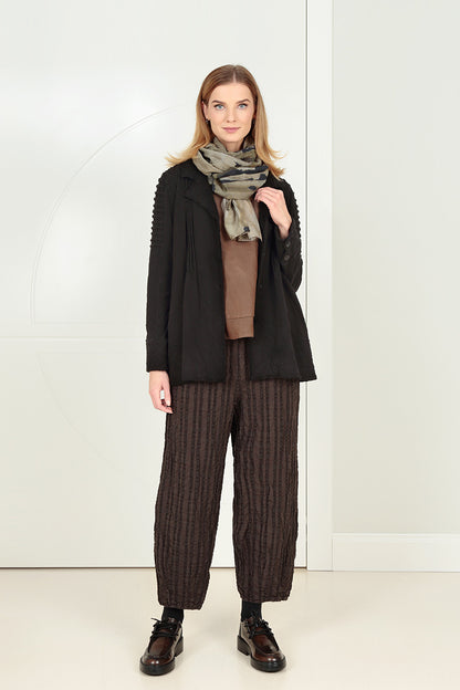 Detailed Shoulder Black Wavy Cotton Jacket