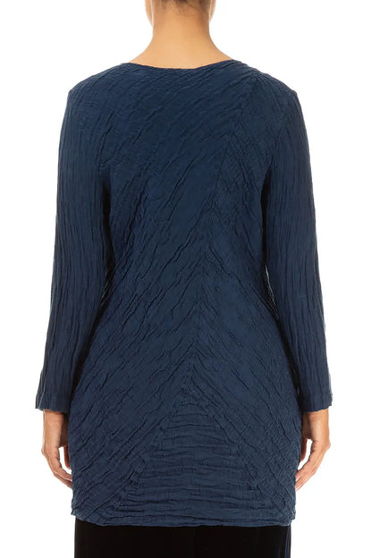 Chemisier en lin et soie bleu marine froissé à motif directionnel