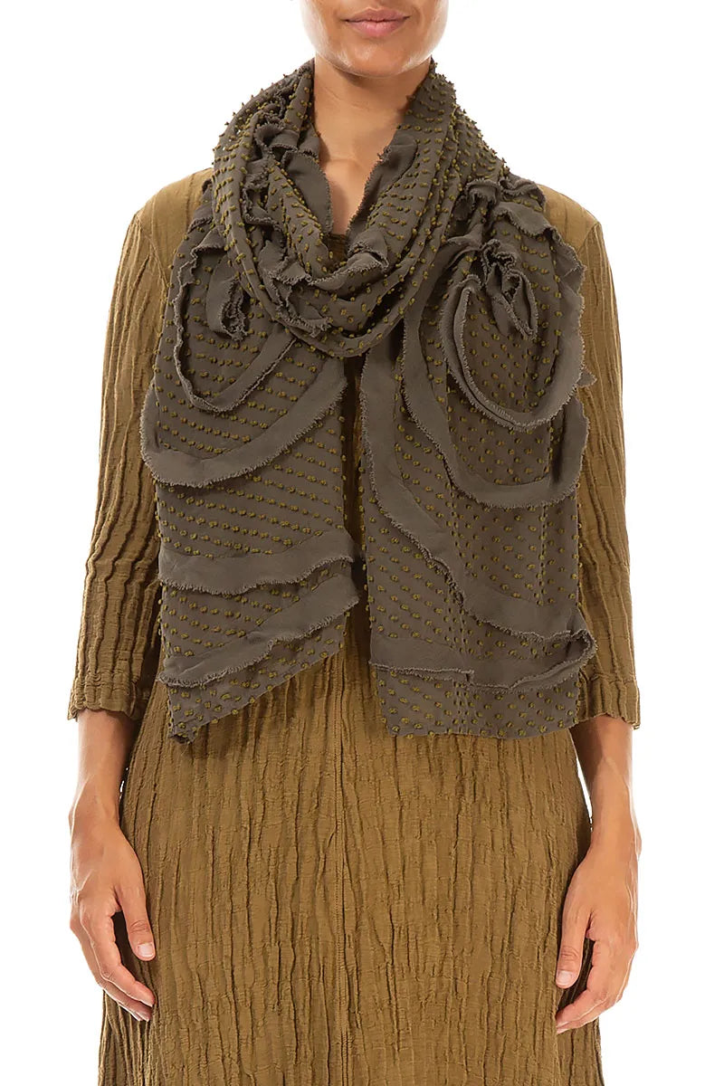 Foulard en soie kaki à pois et fleurs à volants