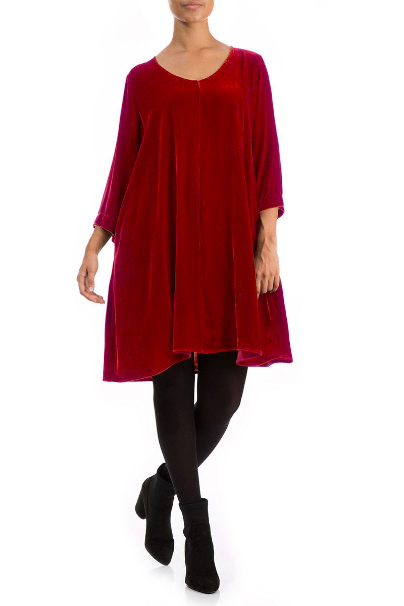 Robe élégante en velours de soie rouge cerise