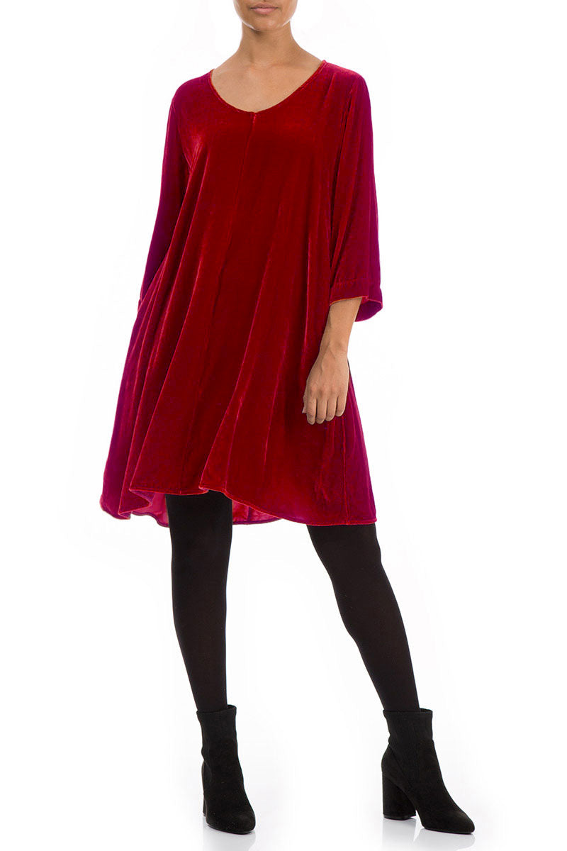 Robe élégante en velours de soie rouge cerise