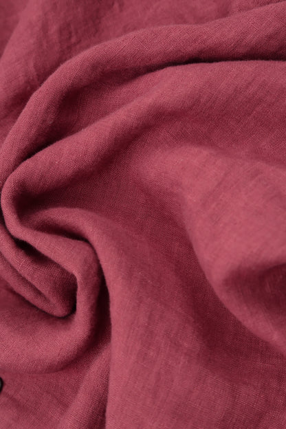 Ausgestellte antikrote Leinenbluse