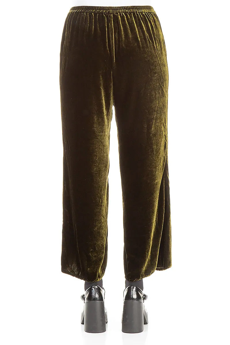 Pantalon évasé en velours de soie couleur brume de forêt