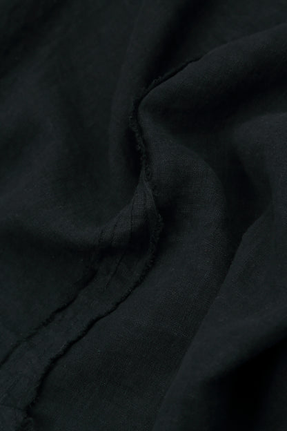 Ausgestellte, lockere schwarze Leinenbluse