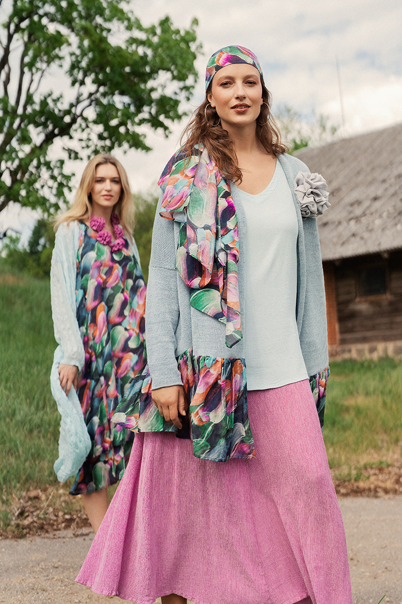 Flared Paint Charm Linen Cardigan 7