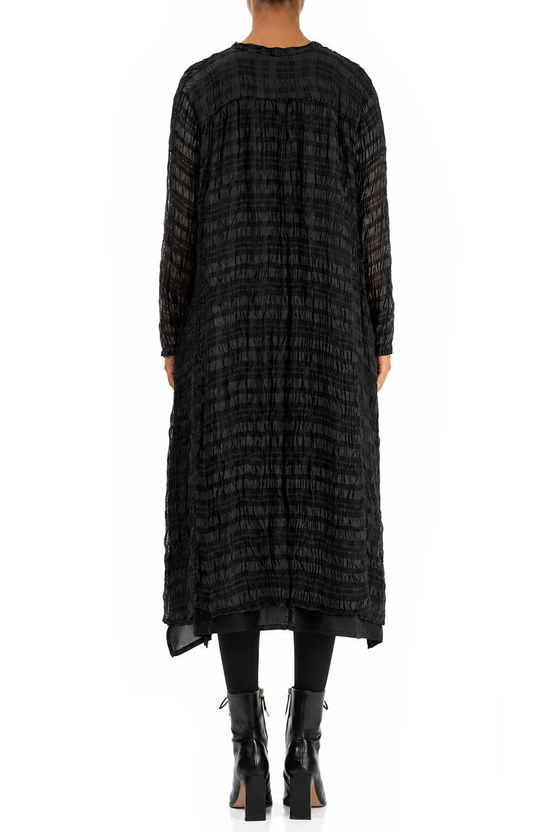 Fließende schwarze Jacke aus leichter Seide