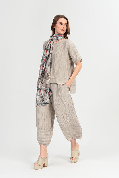 Beige Seiden-Leinenbluse mit horizontalem Saum und Knittereffekt