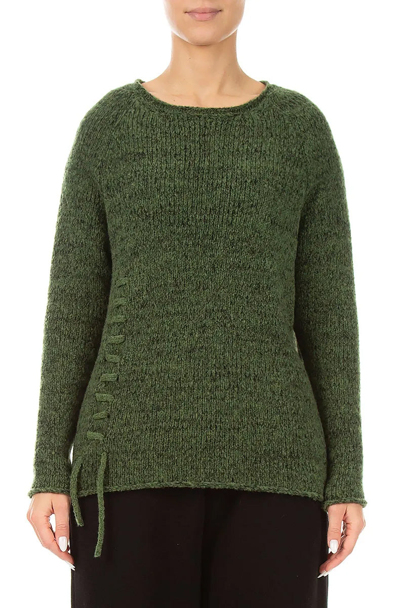 Pull en laine vert sauge foncé à laçage