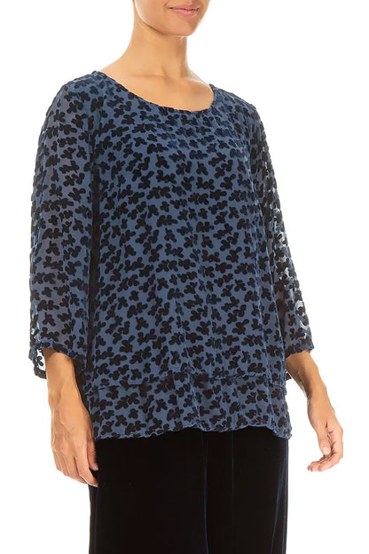 Chemisier en velours de soie bleu royal à pétales dévorés superposés