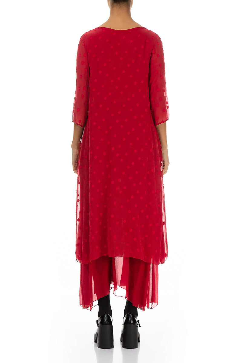 Robe en soie rouge cerise à pois superposés