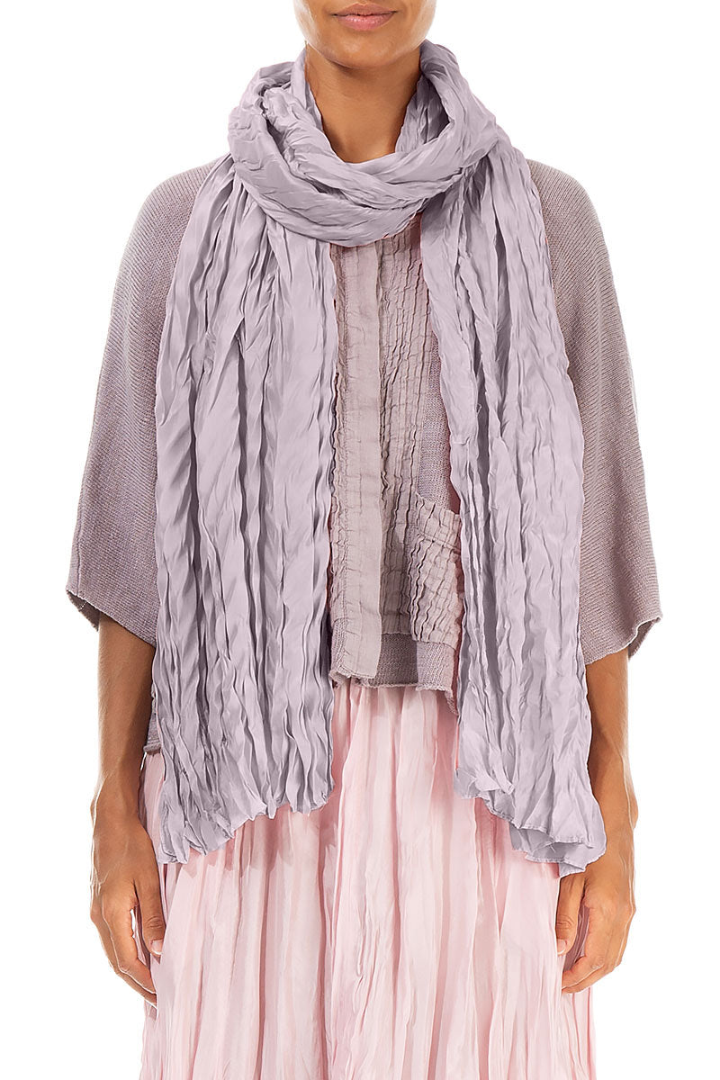 Écharpe en pure soie froissée lilas