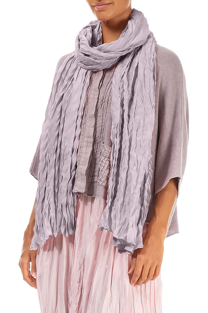 Écharpe en pure soie froissée lilas
