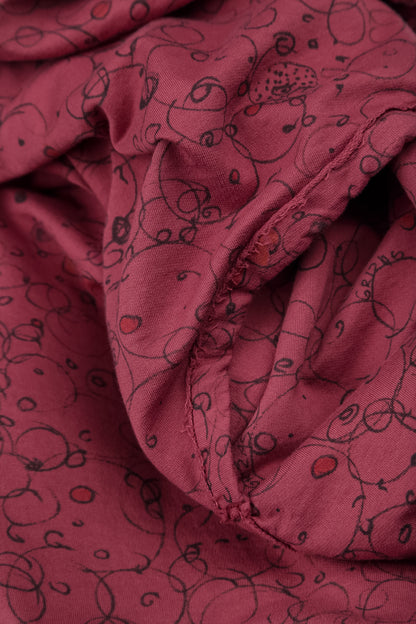 Robe longue en coton à croquis abstrait rubis antique