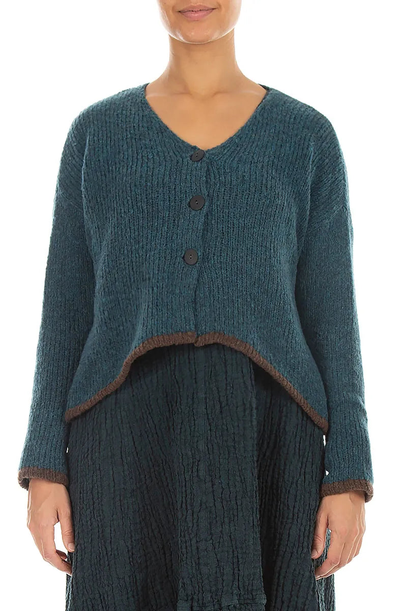 Wollstrickjacke in Blaugrün mit längerem Rückenteil