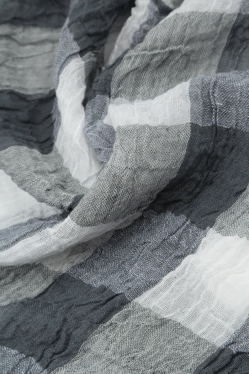 Chemise ample en gaze de lin blanche à grands carreaux