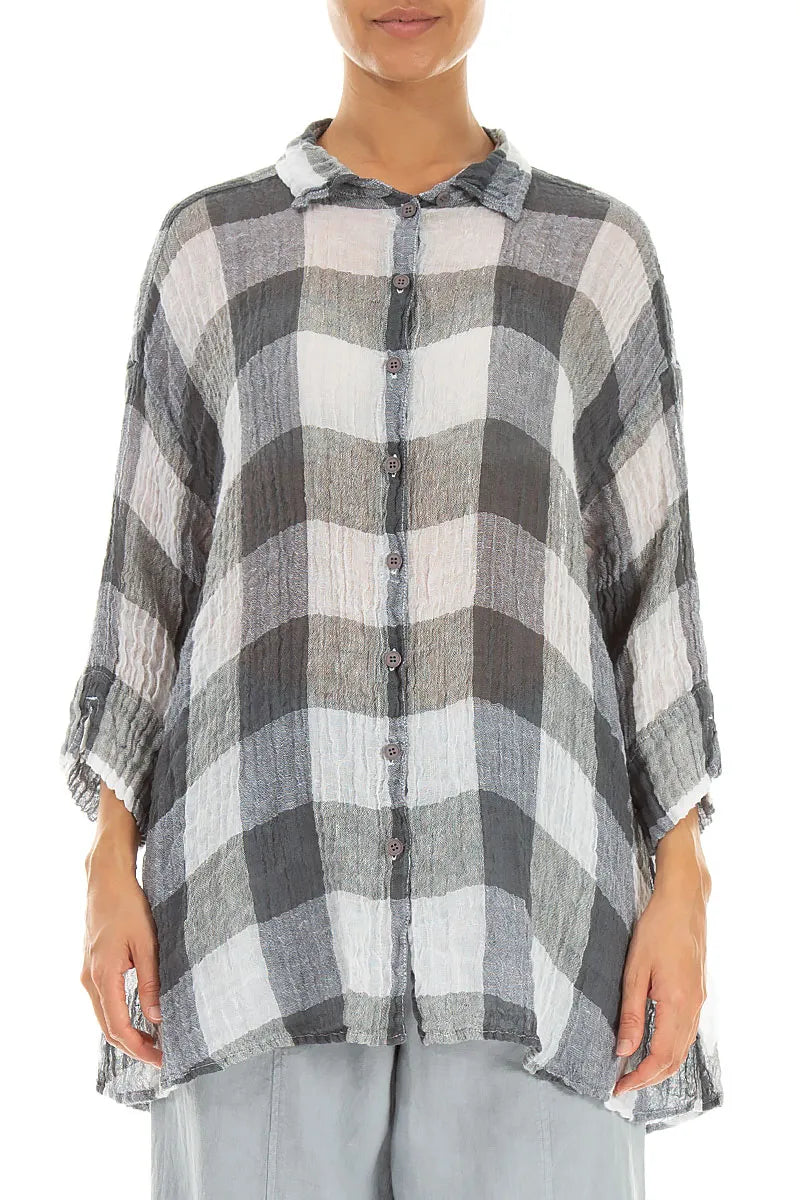 Chemise ample en gaze de lin blanche à grands carreaux