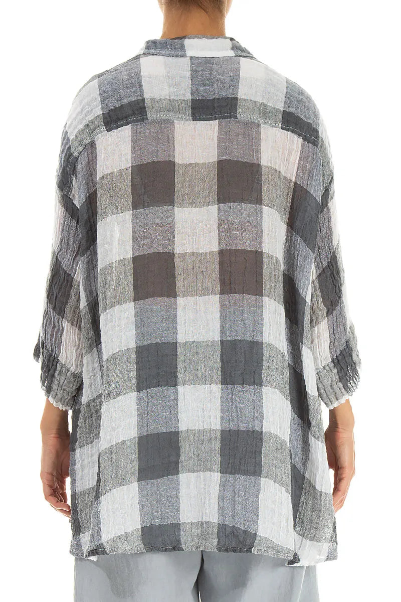 Chemise ample en gaze de lin blanche à grands carreaux