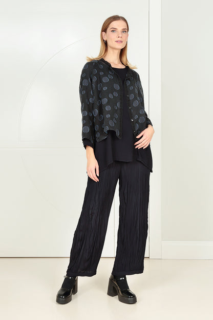 Veste courte ample en soie bleu ardoise à bulles