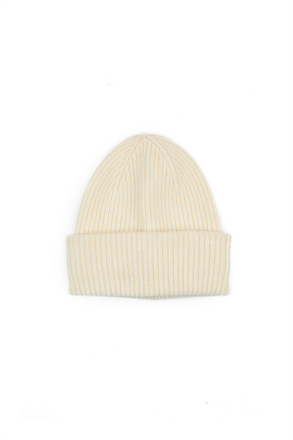 Bonnet en laine douce blanc cassé