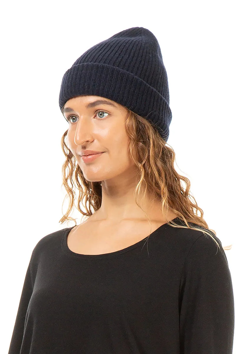 Bonnet en laine douce bleu marine